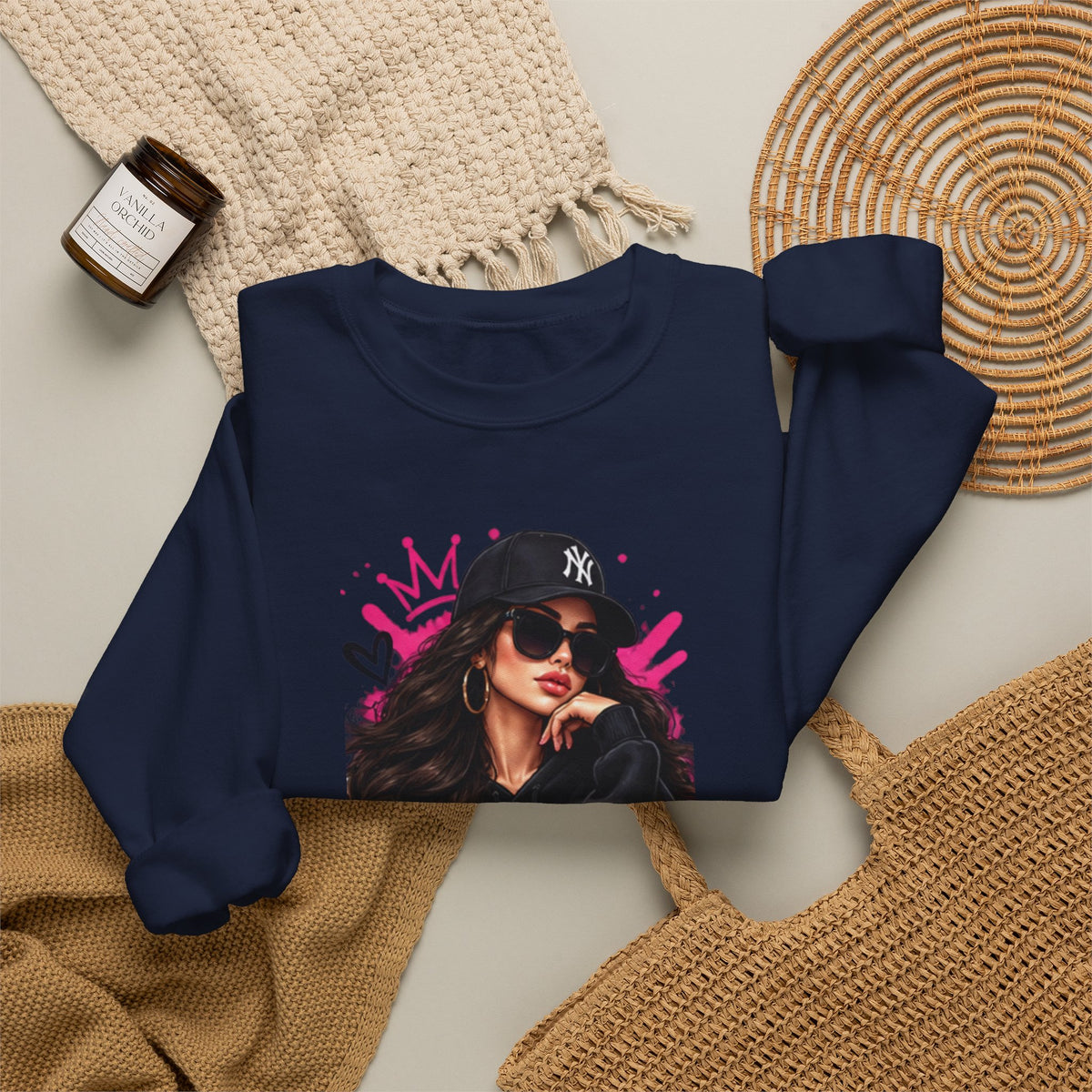 Queen Graphic Sweatshirt – Street Style Femme Crown Design